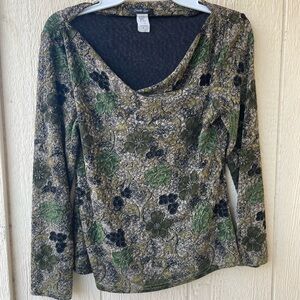 Medium green and black floral long sleeve
